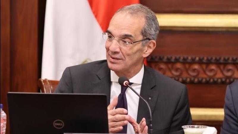 وزير الاتصالات: تطبيق إلكتروني لتمكين المصريين بالخارج من الخدمات الحكومية بشكل رقمي