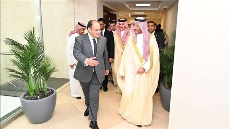وزير الصناعة: 6 مليارات دولار استثمارات سعودية فى مصر