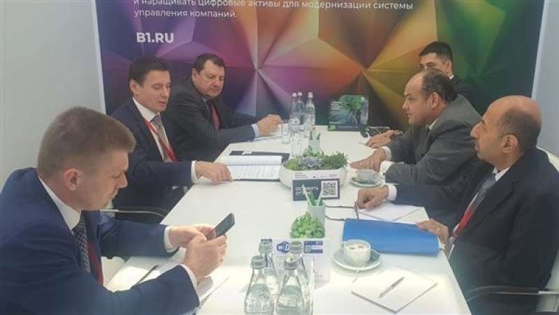 وزير التجارة يعقد لقاءات مكثفة مع كبار المشاركين بمنتدى سان بطرسبرج الاقتصادي