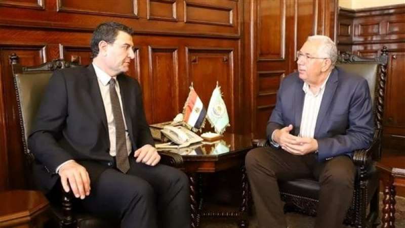 «القصير» يبحث تعزيز التعاون الزراعي بين مصر ولبنان