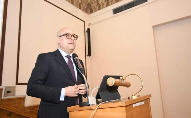 جمعية المهندسين المصرية تُكَرِّمُ الدكتور عاصم الجزار وزير الإسكان وتمنحه العضوية الفخرية