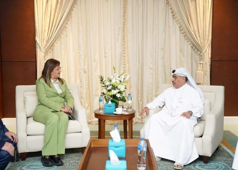 وزيرة التخطيط والتنمية الاقتصادية تلتقي بوزير المالية القطري لبحث سبل وآفاق  تعزيز وتطوير العلاقات بين البلدين