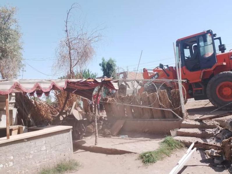 محافظ أسيوط: تنفيذ 16 قرار إزالة لتعديات على أراضي أملاك دولة وأراضي زراعية بمركزي ساحل سليم ومنفلوط ضمن الموجة 23 للازالات