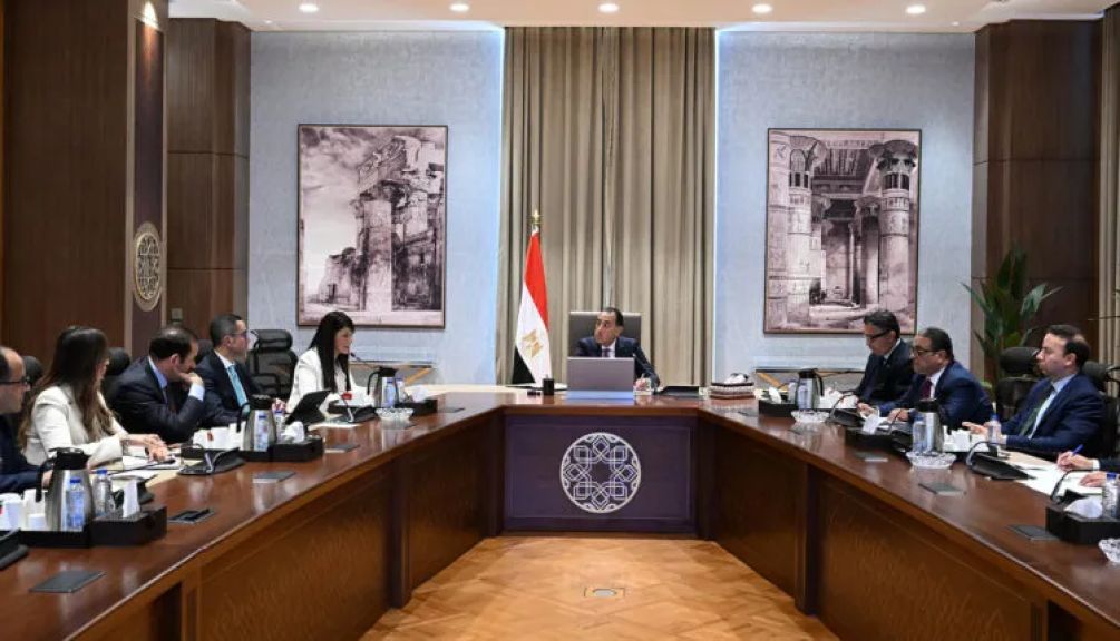 مدبولي يتابع موقف المخزون الاستراتيجي من السلع الأساسية