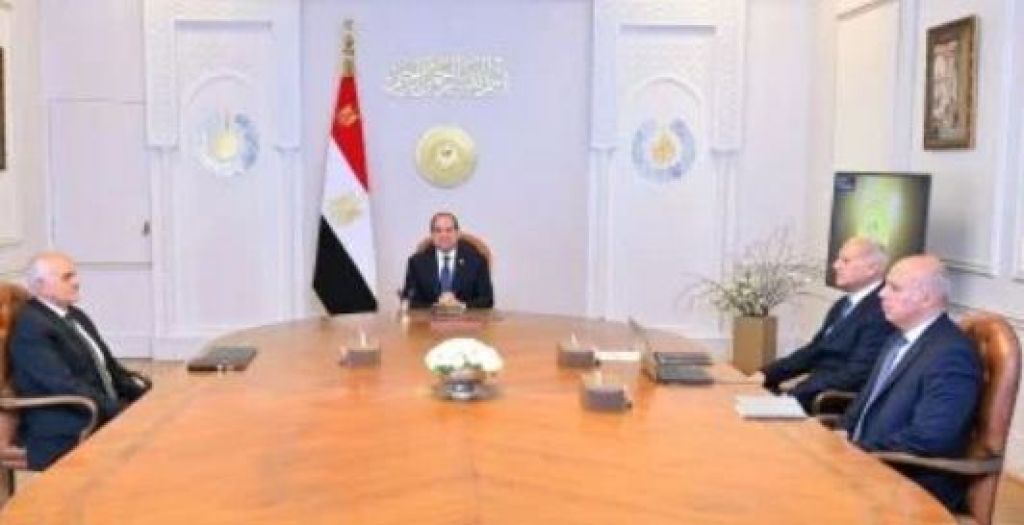 السيسي يصدق على إطلاق مبادرة «مصر معاكم» لرعاية أبناء الشهداء