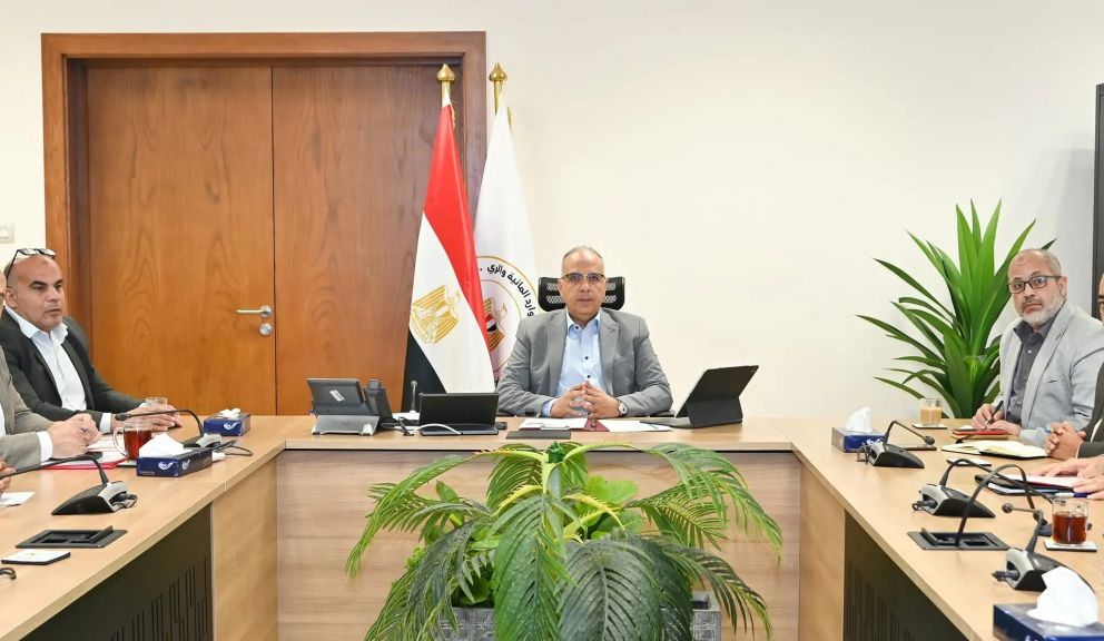 وزيرالري يتابع موقف مشروعات حماية الشواطئ المصرية على ساحل البحر الأبيض المتوسط