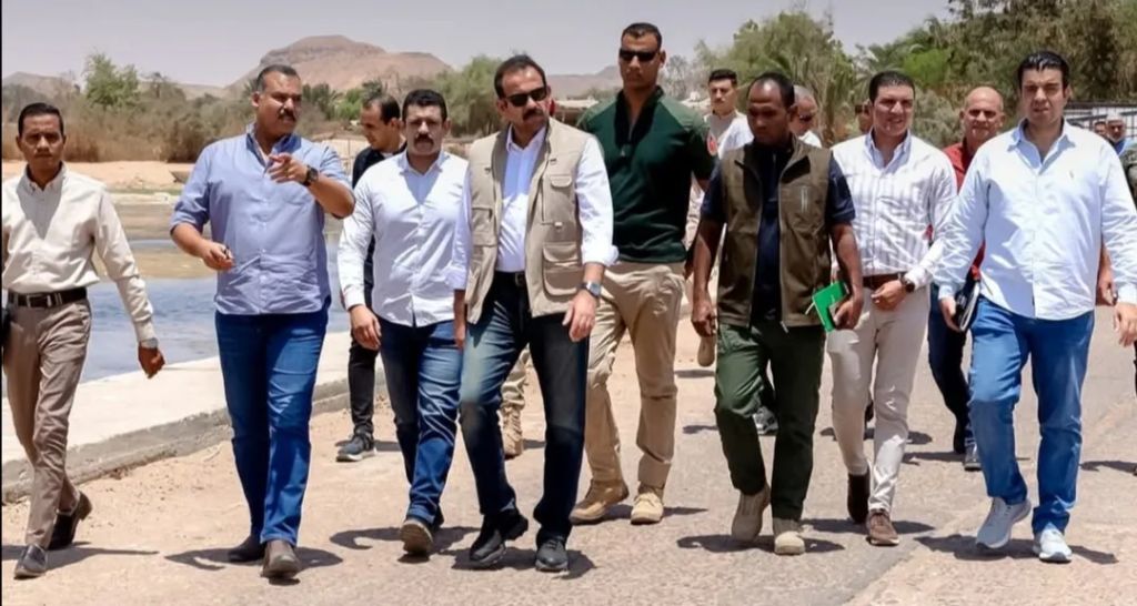 رئيس جهاز ”مستقبل مصر” يتفقد مشروعات التنمية الزراعية والسمكية بمنطقة أسوان