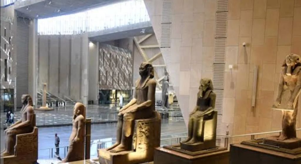 سبب غلق المتحف الكبير ؟؟