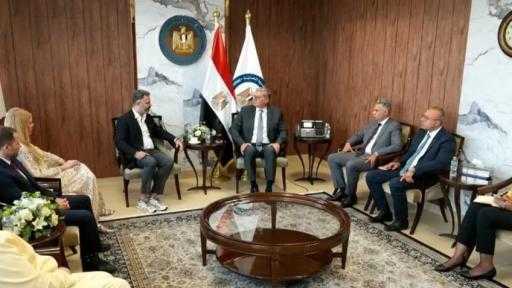 وزير البترول والثروة المعدنية يلتقي رئيس مجلس الإدارة والرئيس التنفيذي لشركة IRH الإماراتية لبحث آفاق التعاون