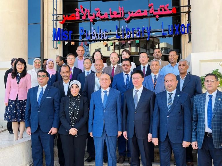 رئيس جامعة الأقصر تشهد فعاليات منتدى الحوار الدولي بين الشباب المصري والصيني