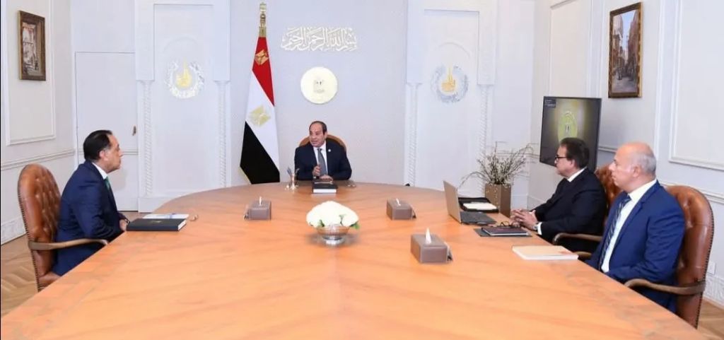 الرئيس السيسي يوجه بدراسة إنشاء المركز المصري للتحكم في الأمراض والمركز المصري للطب الدقيق