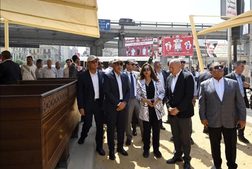 رئيس الوزراء يتابع الموقف التنفيذي لأعمال مشروع تطوير سوق العتبة بوسط القاهرة