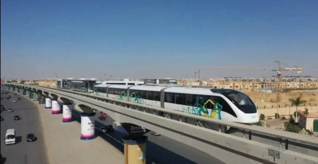 بدء التشغيل التجريبي لمونوريل شرق النيل بدون ركاب