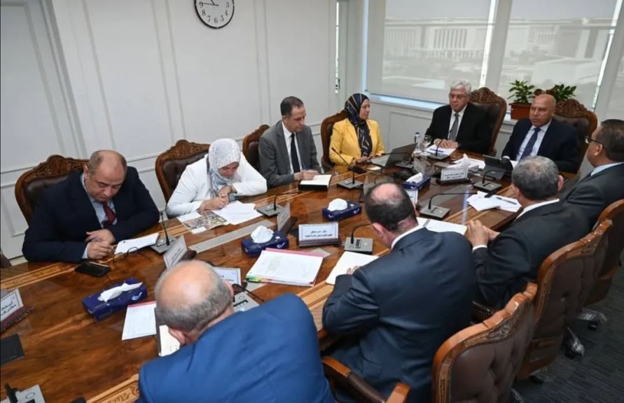 لإنشاء جامعة النقل المصرية نائب رئيس مجلس الوزراء   يعقد اجتماعاً موسعا مع وزير التعليم العالي والبحث العلمي