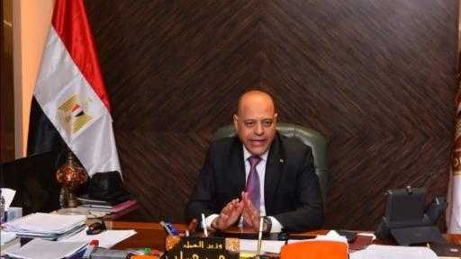 وزير العمل يُصدر قرارًا وزاريًا يوضح ضوابط وآليات اعتماد ”الاستقالات العمالية ”