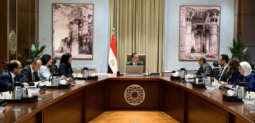 رئيس الوزراء يتابع الموقف التنفيذي لمراكز البيانات الحكومية