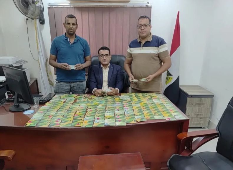 ضبط ٤٠٢ بطاقة تموينية بمخبز بلدى في الأقصر