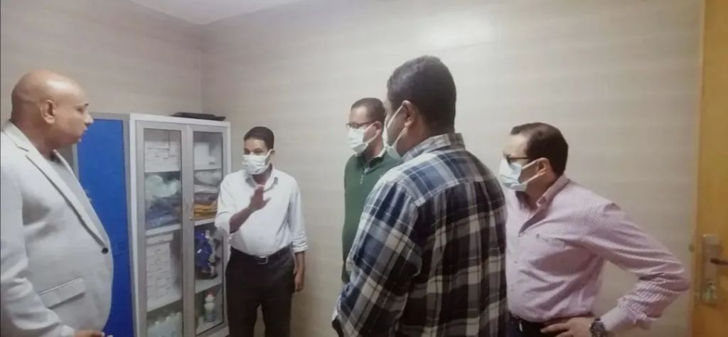 وكيل صحة الأقصر يتفقد محطة معالجة النفايات بمستشفى الحميات