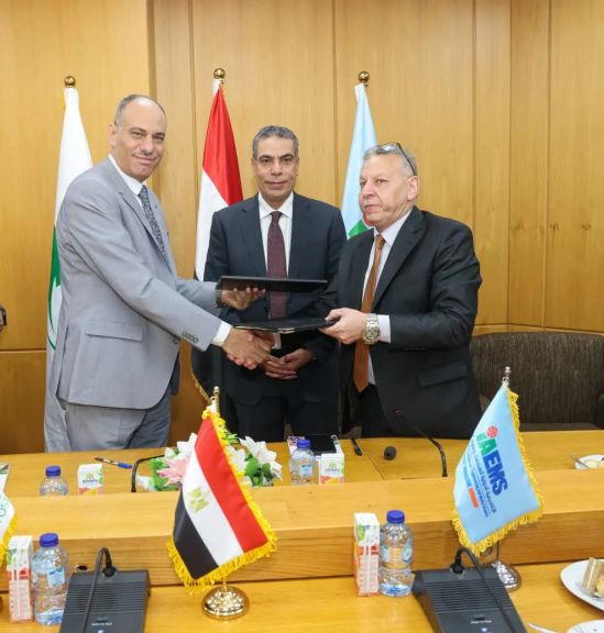 ”الهيئة القومية للبريد” و”الأكاديمية الدولية للهندسة وعلوم الإعلام” يوقعان بروتوكول تعاون.. لتقديم الخدمات البريدية والمالية