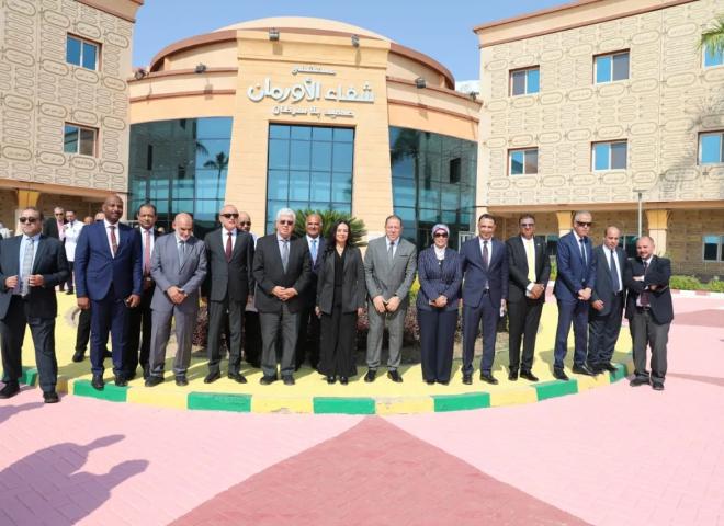وزيرا التعليم العالي والتضامن ومحافظ الأقصر ورئيس جامعة الأقصر يتفقدون مستشفى شفاء الأورمان بالأقصر