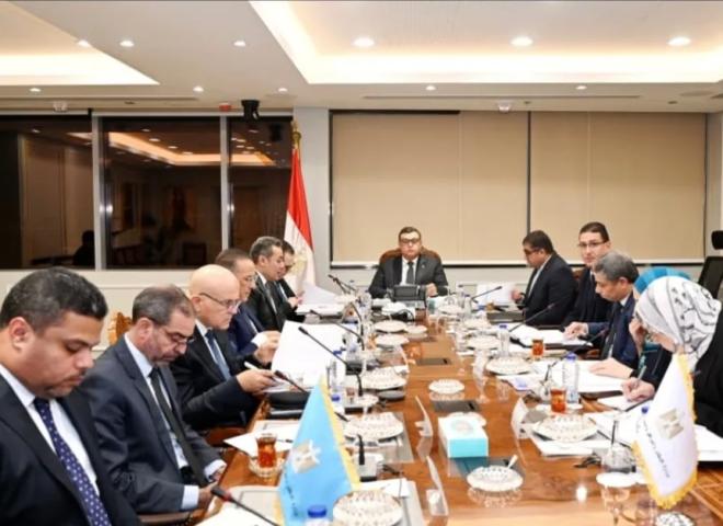 وزير الإسكان يترأس اجتماع مجلس إدارة الهيئة العامة للتنمية السياحية .. ويوافق على منح تيسيرات جديدة للمستثمرين