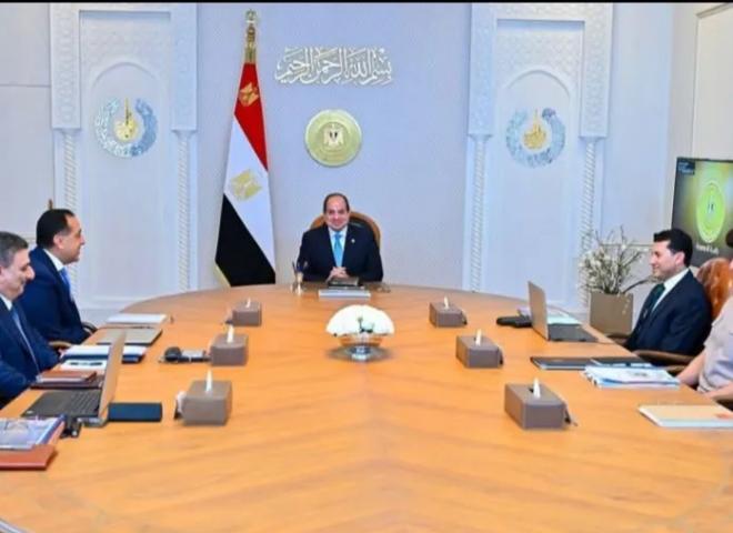 الرئيس عبد الفتاح السيسي يستعرض مجهودات وزارة الشباب والرياضة