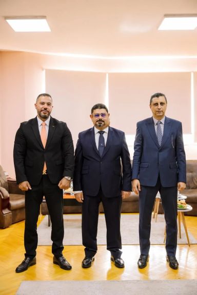 نائب رئيس البورصة يلقي كلمة تثقيفية لطلاب مدارس ميلينيوم الدولية حول الاستثمار