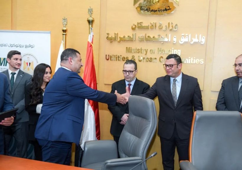 التجاري الدولي وهيئة المجتمعات العمرانية الجديدة يوقعان بروتوكول تعاون لتمويل شراء الوحدات السكنية بمشاريع وزارة الاسكان