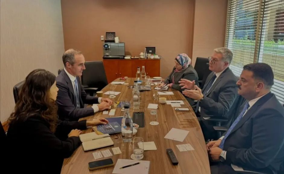 وزير البترول يبحث التعاون مع شركة ستافريانو للاستشارات المالية لتوفير سبل التمويل لمشروعات التعدين