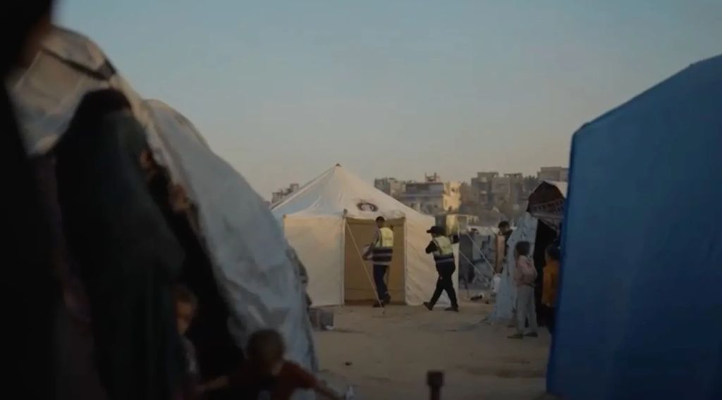 بتوجيهات شيخ الأزهر.. «بيت الزكاة والصدقات» ينتهي من تسليم مساعدات الدُّفْعة الأولى من شاحنات القافلة الإغاثية الثانية عشرة إلى  غزة