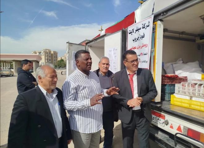 مدير تموين الأقصر و نائب رئيس طيبة الجديدة يفتتحان السوق ال ٤٣