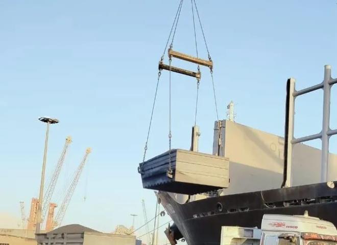 تصدير أول شحنة من إنتاج شركة الأنود الكربونية منذ إعادة تشغيلها في أكتوبر الماضي بعد توقف لأكثر من عامين