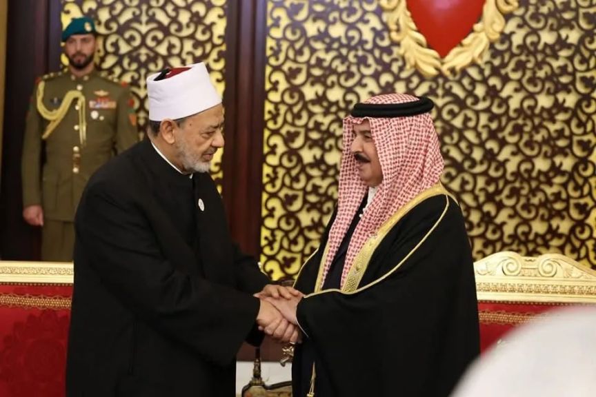 شيخ الأزهر رئيس مجلس حكماء المسلمين يهنِّئ جلالة الملك حمد بن عيسى آل خليفة بمناسبة اليوم الوطني الـ54 لمملكة البحرين