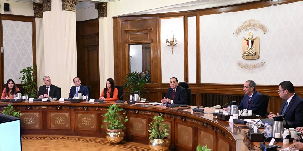 رئيس الوزراء يتابع موقف تسليم وتشغيل المشروعات المُنفذة ضمن المرحلة الأولى بالمبادرة الرئاسية ”حياة كريمة”