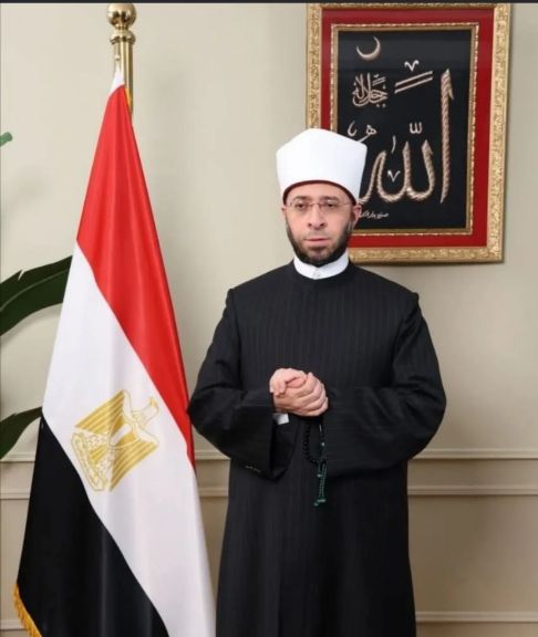 وزير الأوقاف يهنئ الرئيس بالعام الميلادي الجديد