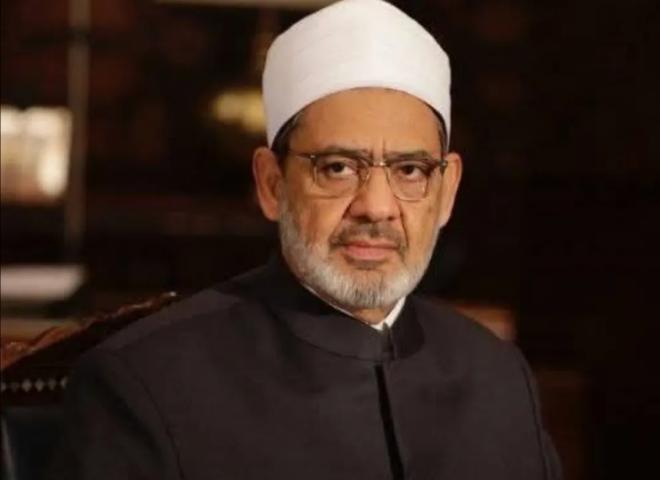 شيخ الأزهر يدعو الأشقاء العرب لبذل الجهود للحفاظ على اليمن من التفكك