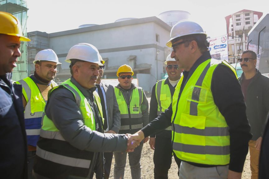 وزير قطاع الأعمال العام يتابع ميدانيًا تقدم العمل بمشروع إحياء ”الدلتا للأسمدة”