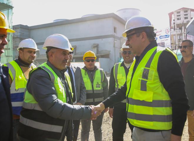 وزير قطاع الأعمال العام يتابع ميدانيًا تقدم العمل بمشروع إحياء ”الدلتا للأسمدة”