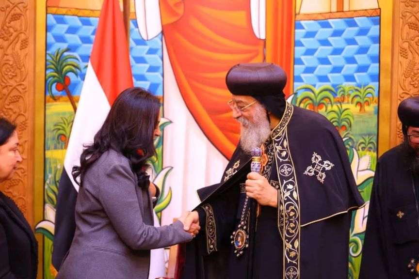 وزيرة التضامن الاجتماعي تزور المقر البابوي بالكاتدرائية المرقسية بالعباسية.. وتهنئ البابا تواضروس الثاني بعيد الميلاد المجيد