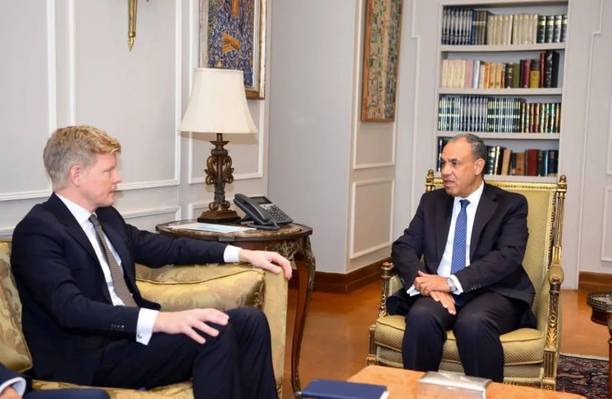 وزير الخارجية يلتقي المبعوث الأممي الخاص إلى  اليمن
