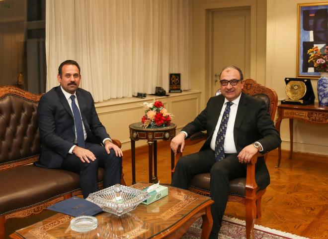 وزير قطاع الأعمال العام يستقبل رئيس جهاز مستقبل مصر لبحث تعزيز التعاون المشترك ودعم التنمية المستدامة