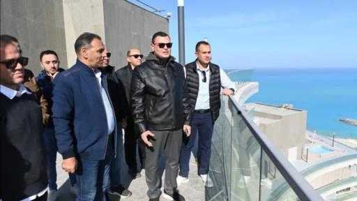 وزير الإسكان يتفقد كمباوند مزارين وبرج LD06 أحد الأبراج الشاطئية بالعلمين الجديدة