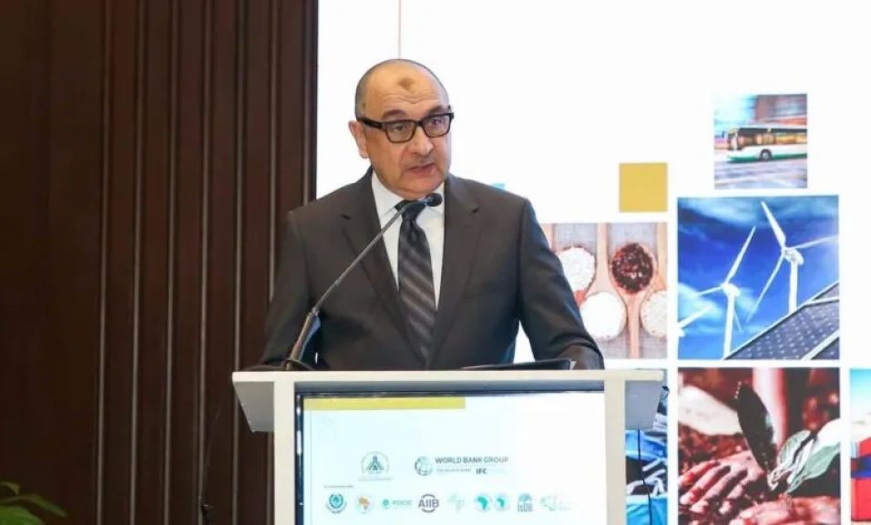 وزير قطاع الأعمال يستعرض فرص الشراكة والتوسع الخارجي لشركات المقاولات التابعة