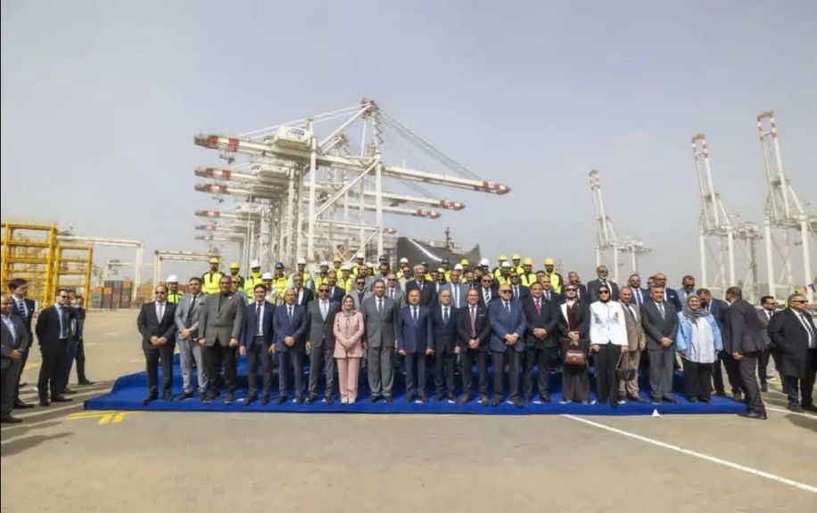 وزير النقل يشهد انطلاق التشغيل التجريبي التجاري لمحطة الحاويات ”تحيا مصر” بميناء دمياط