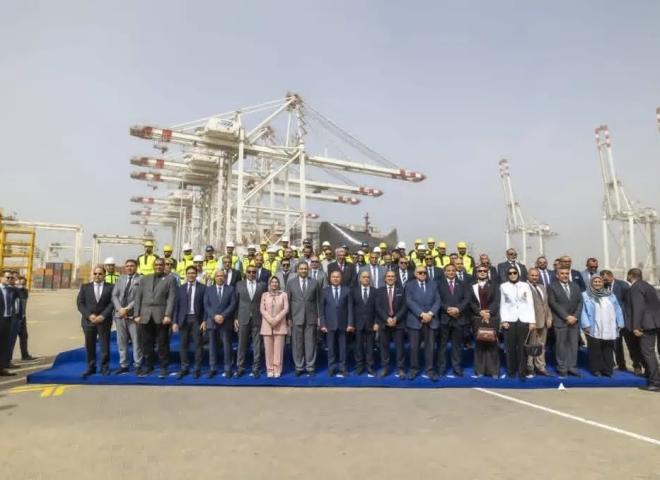 وزير النقل يشهد انطلاق التشغيل التجريبي التجاري لمحطة الحاويات ”تحيا مصر” بميناء دمياط