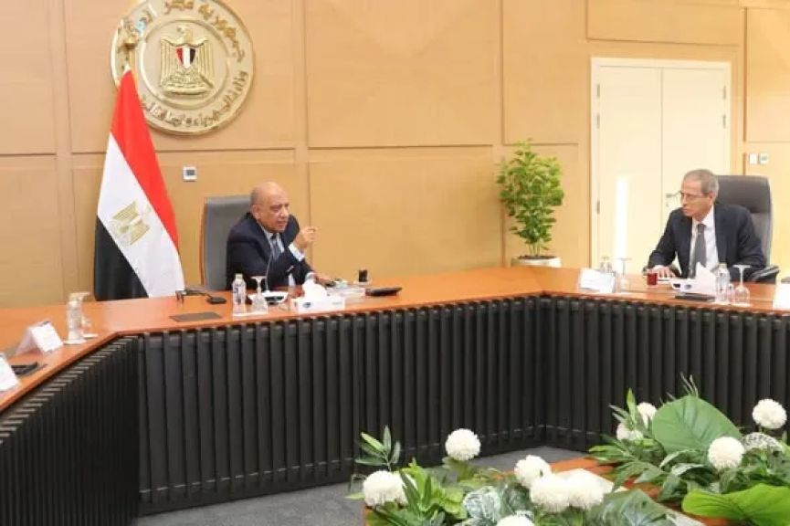 الاستعدادات لفصل الصيف.. وزير الكهرباء يراجع خطة التشغيل وخفض استهلاك الوقود