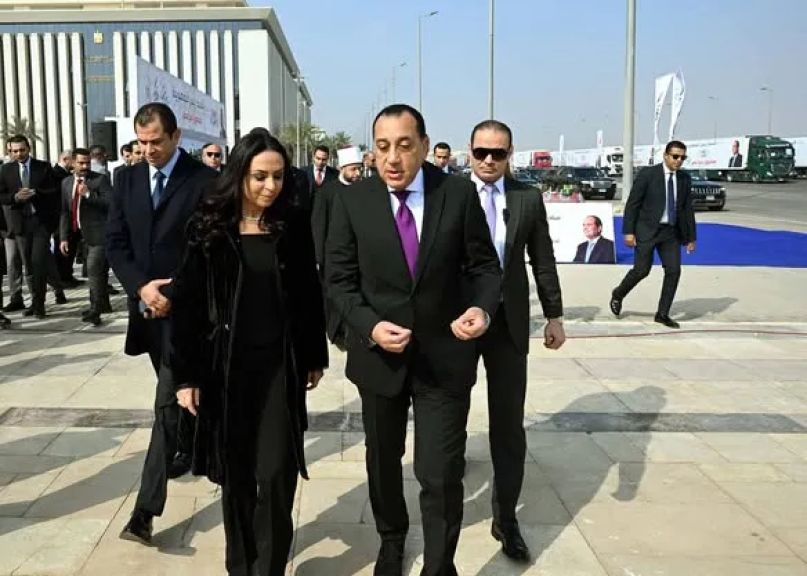 رئيس الوزراء يشهد إطلاق مبادرة “أبواب الخير” لدعم الأسر الأولي بالرعاية