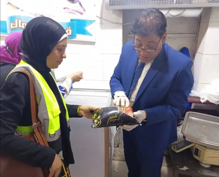 بيطري الأقصر: تحرير محضر بضبط 51كيلو لحوم متغيرة الخواص ومنتهي الصلاحية