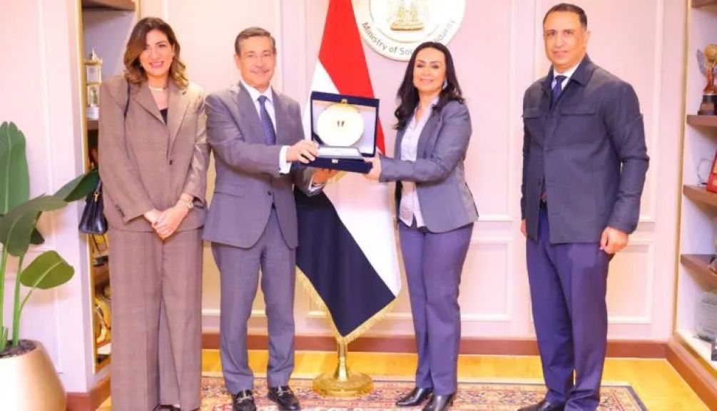 وزارة التضامن الاجتماعي وبنك التعمير والإسكان يشهدان توزيع عدد من الأجهزة التعويضية لطلاب الجامعات من ذوي الإعاقة