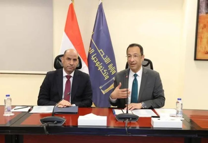 وزيرا الاتصالات والعمل يطلاق خدمة “كعب العمل” إلكترونياً عبر منصة مصر الرقمية